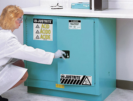 Sure-Grip® EX Flammable Safety Cabinet,90 gallon,2 self-close doors. Sure-Grip® EX Flammable Safety Cabinet,90 gallon,2 self-close doors.